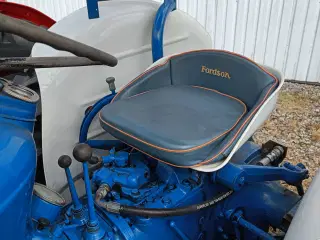 Ford Super Dexta  3 cyl Diesel