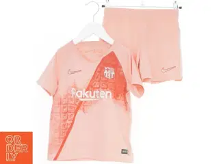 FC Barcelona børne fodboldsæt fra Nike (str. 110)