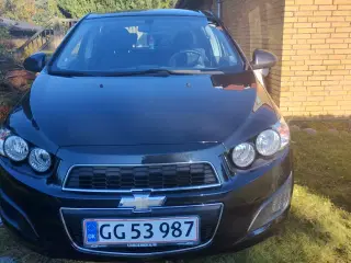 Chevrolet aveo 2012 med 143000 km.  bilen kører go