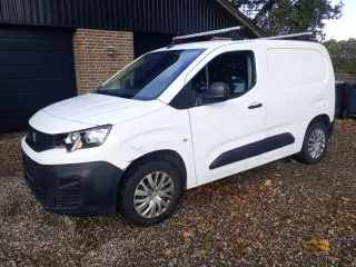 Peugeot Partner 1,5 BlueHDi 100 L1V1 Plus Pro Van