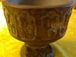 Vintage keramisk døbefont