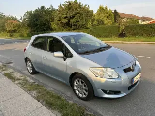 Toyota auris 1.6