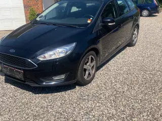 Ford Focus 1,0 Eco Boost st car