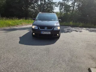 DEJLIG RUMMELIG FAMILLIEBIL 