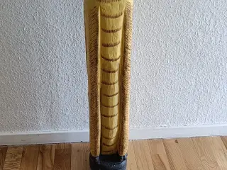 Kat af træ sælges billigt