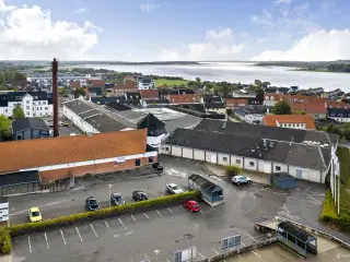 Østhimmerlands største butikscenter - lokaler til leje 