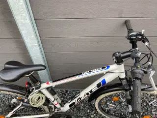 X-zite.  26" hjul, 42cm. stel, 21 gear