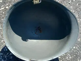Militær hjelm.