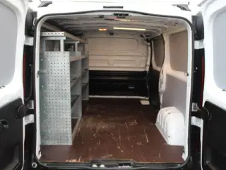 Renault Trafic T29 2,0 dCi 120 L2H1