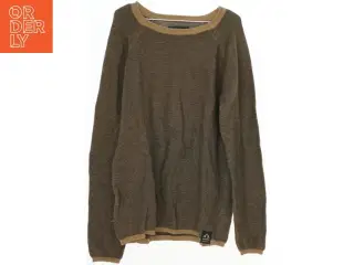 Striktrøje i brune nuancer fra DWG (str. 152)