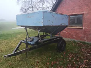 Herborg 25 tdr.kornkasse med hjul