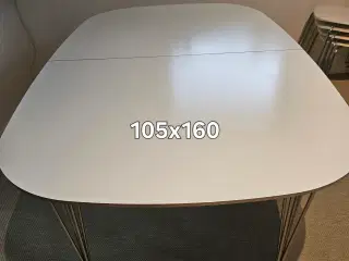 Haslev spisebord med 2 tillægsplader