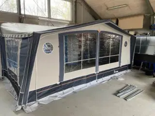   Isabella Commodore Alpha