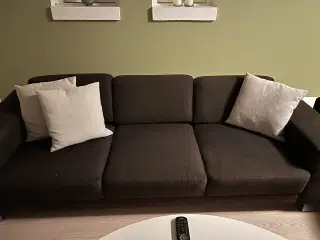 2 + 3 personers sofaer i brun stof