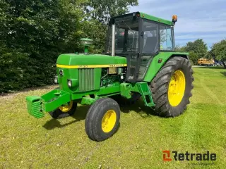 John Deere 3130