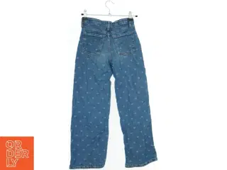 Jeans med hjerteprint fra H&M (str. 134)