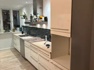 Køkkenlåger og skuffer 