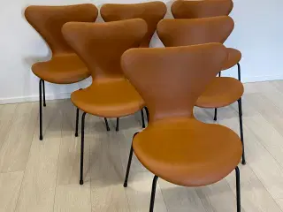 Fh 3107 Syverstole af Arne Jacobsen 