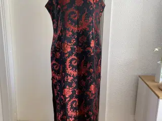 Smuk kinesisk kjole💃👘🪭
