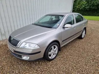 Skoda Oktavia 1.9 NYSYNET!