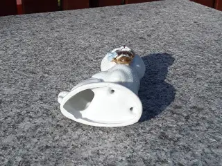 Sjov gammel porcelæns puddelhund