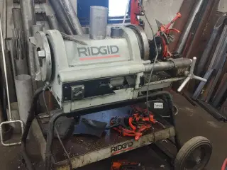 Ridgid 1224 og 300 compact gevindskærer, rørbukker