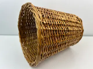 Retro papirskurv / kurv i flet