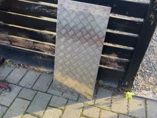 Alu dørk plade 750 x 350 x 5/8 mm