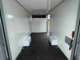 DEMO Renault Master (AUT) EUROBOX XXL m/ lift