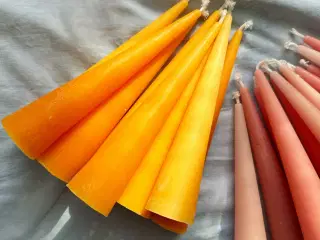 Sollys keglelys, håndlavet bivoks, pr stk Orange