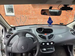 Renault Twingo II – 1.2 16V