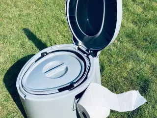 Ny pris, Kampa Camping toilet