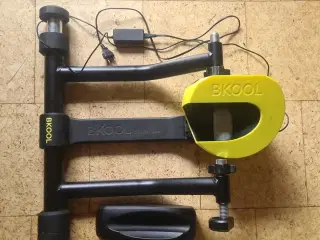 Bkool Smart Pro 2, cykelsimulator.   Virker.