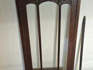 Gustav Becker Standur