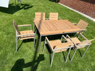 SOLGT    Trip Trap havemøbler - bord + 6 havestole