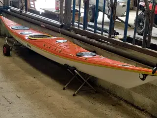 Kajak, glasfiber fra P&H, havkajak