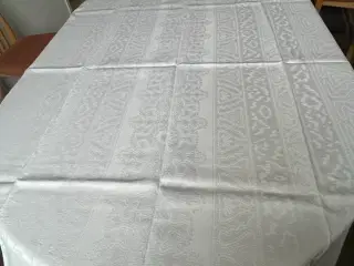 Hvid Kniplinge dug & 12 Mundservietter