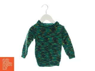 Hjemmestrikket sweater og sokker