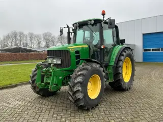 2007 John Deere 6230