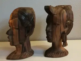 Afrikanske håndskårne buster.