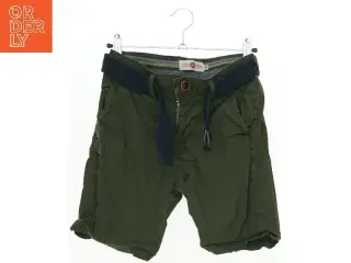 Grønne shorts med bælte (str. 140)