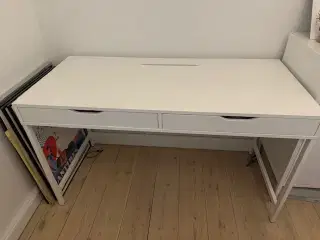 IKEA skrivebord 