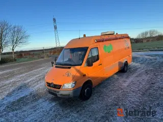 Mercedes-Benz Sprinter 413