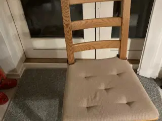 Spisestuestol fra Ikea