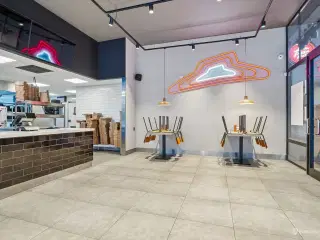 Plug and play fast food café på attraktiv placering