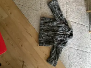 Kunsti pels kort jakke