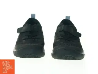 UDEN BRUGSSPOR Sneakers fra Pax (str. 22)