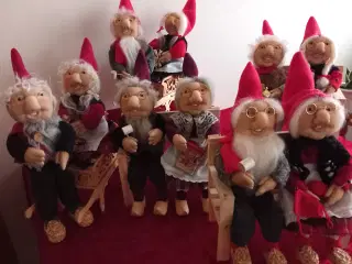 Strømpenisser 28 cm høje