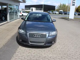 Audi A3 1,6 Attraction