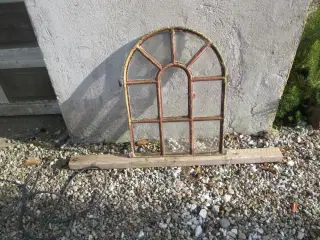 Staldvindue, støbejern